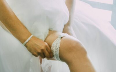 Bridal Garters: FAQS of A Timeless Tradition