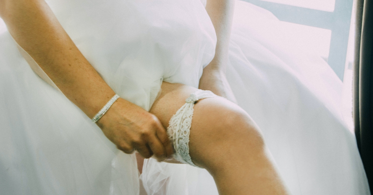 wedding garter