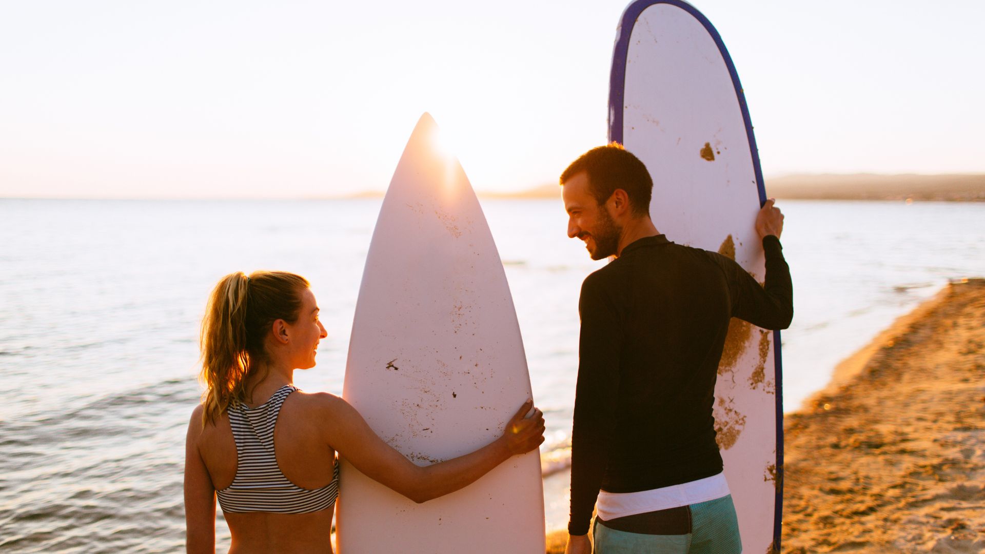 couple surfing